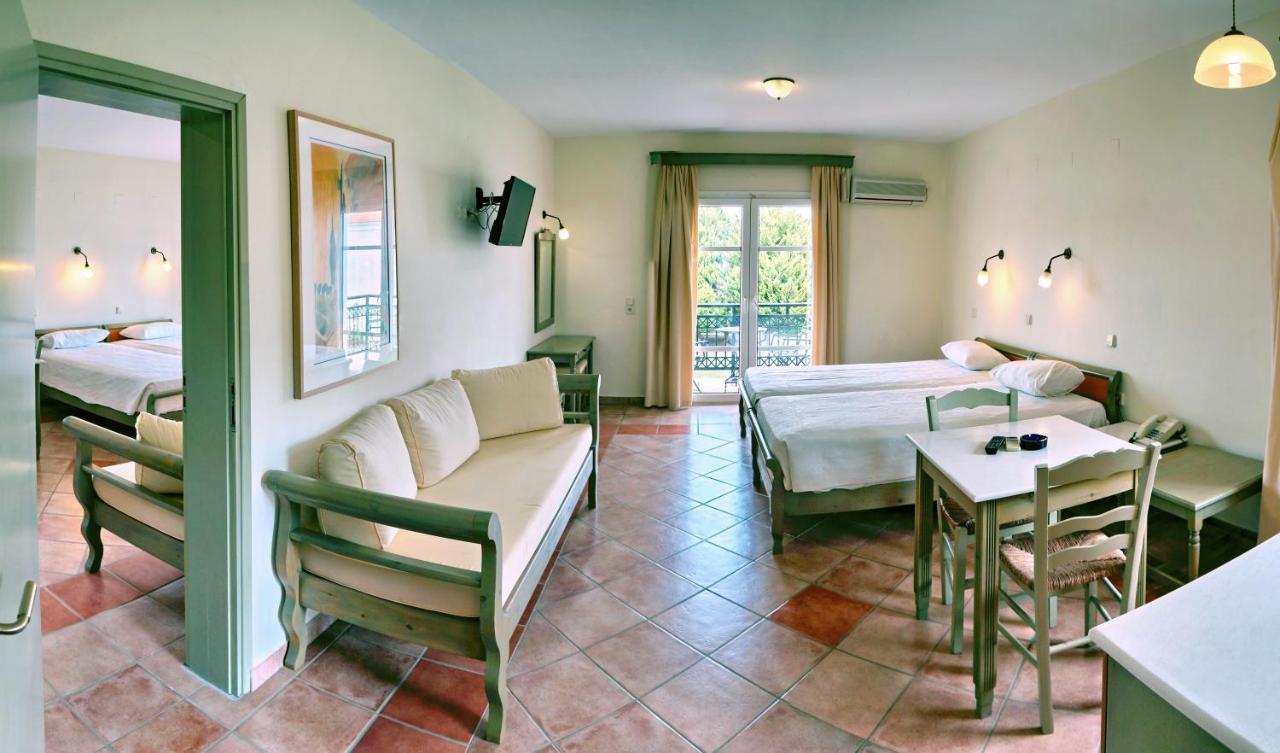 Panselinos Hotel Eftalou Bagian luar foto