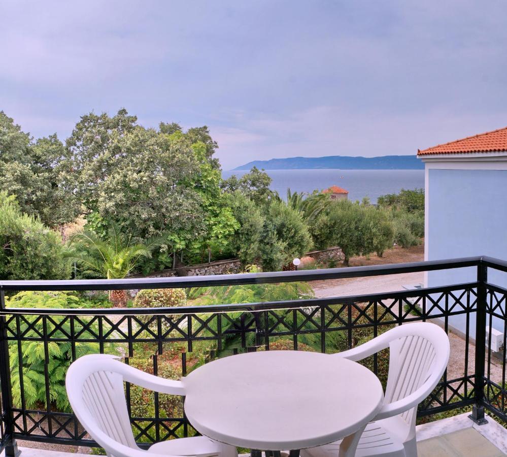 Panselinos Hotel Eftalou Bagian luar foto