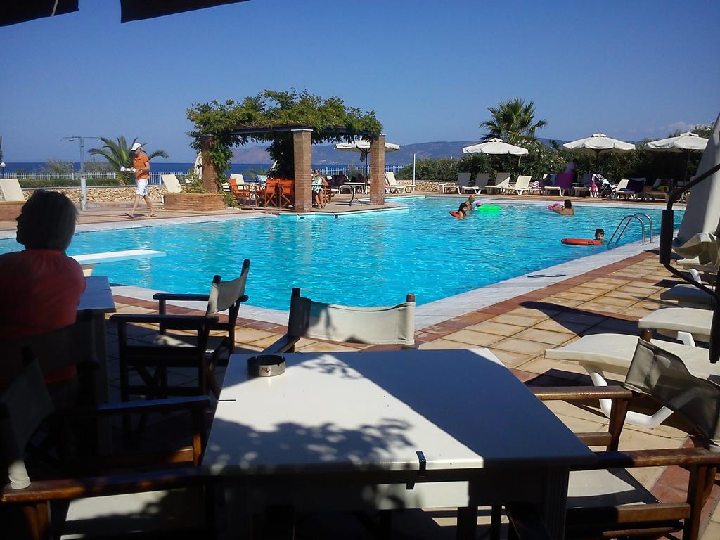 Panselinos Hotel Eftalou Bagian luar foto