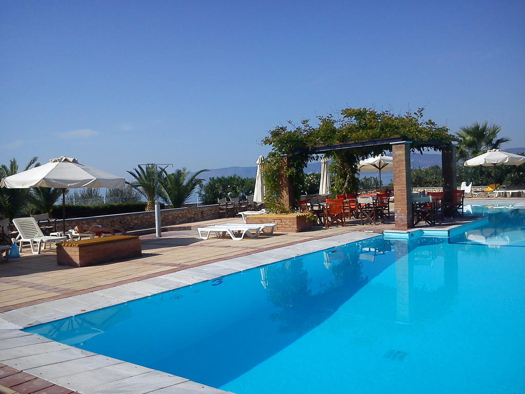 Panselinos Hotel Eftalou Bagian luar foto
