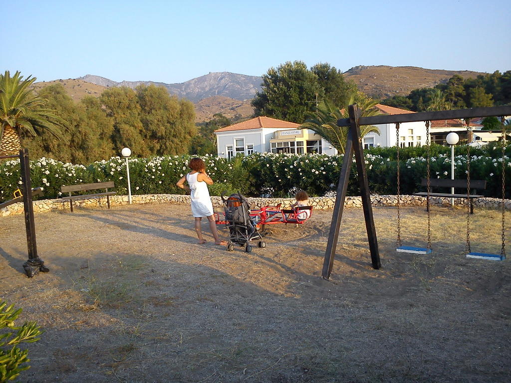 Panselinos Hotel Eftalou Bagian luar foto