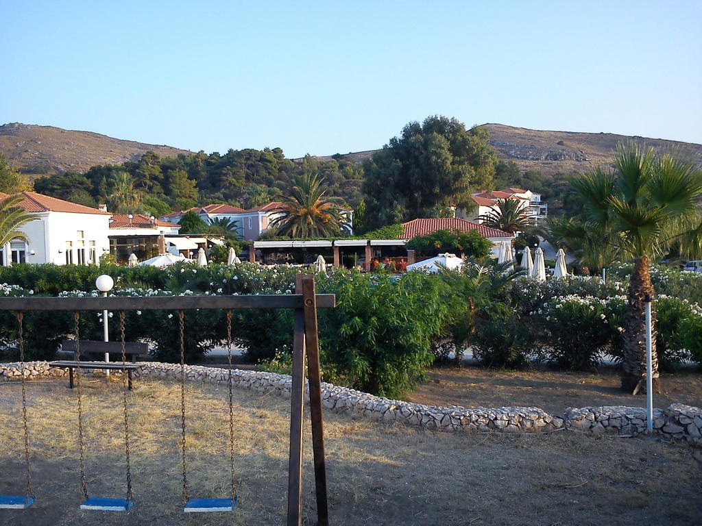 Panselinos Hotel Eftalou Bagian luar foto